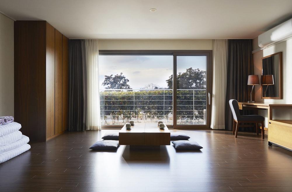 Jeju Aerospace Hotel Szogüpho Kültér fotó
