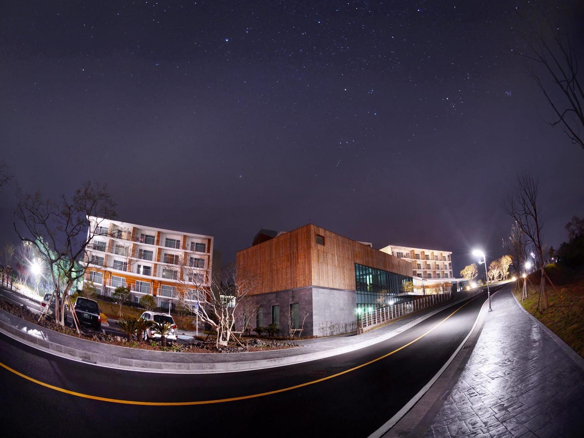 Jeju Aerospace Hotel Szogüpho Kültér fotó