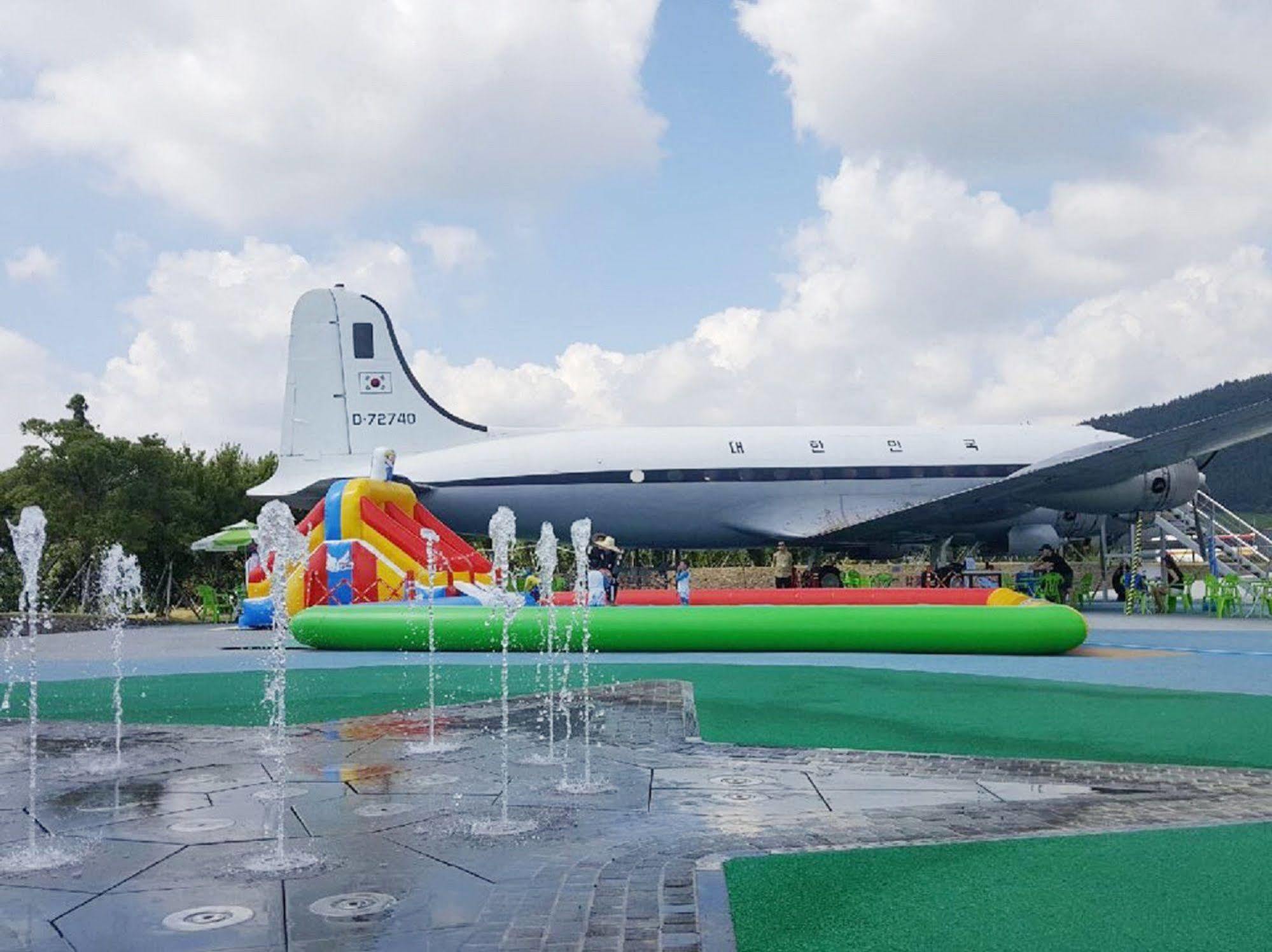 Jeju Aerospace Hotel Szogüpho Kültér fotó